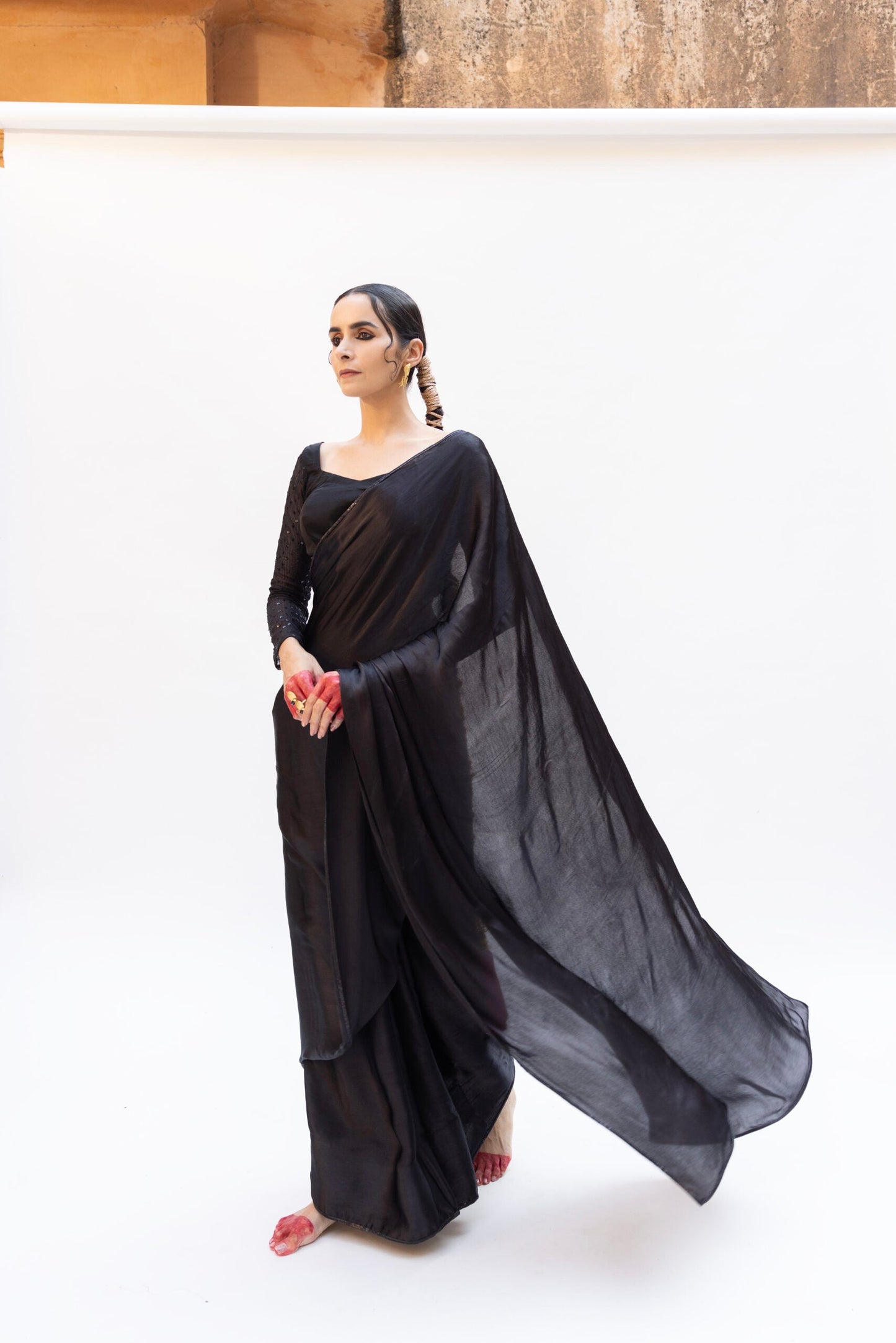 The Midnight Saree